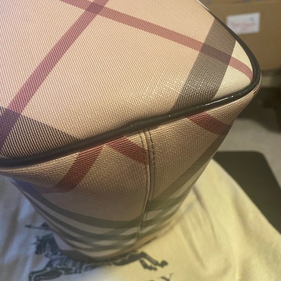 Burberry Nova Check Handbag - Picture 4 of 12